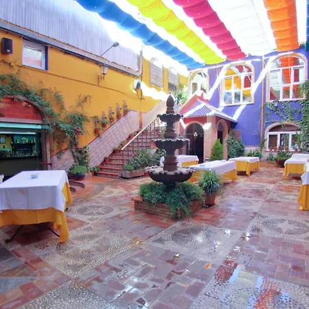 Plaza Manjon Hotel