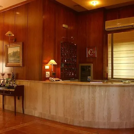 Plaza Manjon Villanueva del Arzobispo